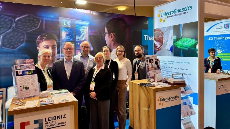 InfectoGnostics mit Partnern und assoziierten Netzwerken am Thüringen-Stand auf der Industrieausstellung 